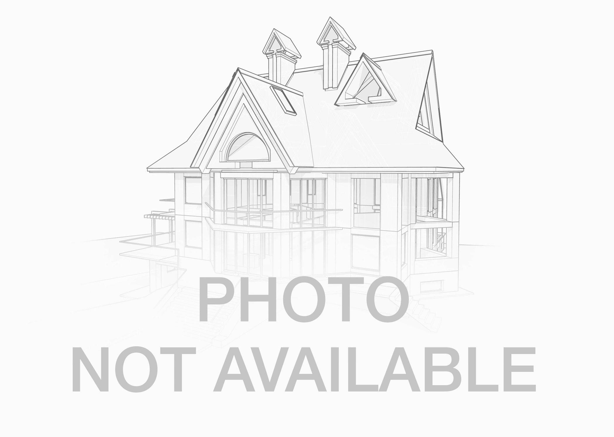 32W225 Pratt Road 